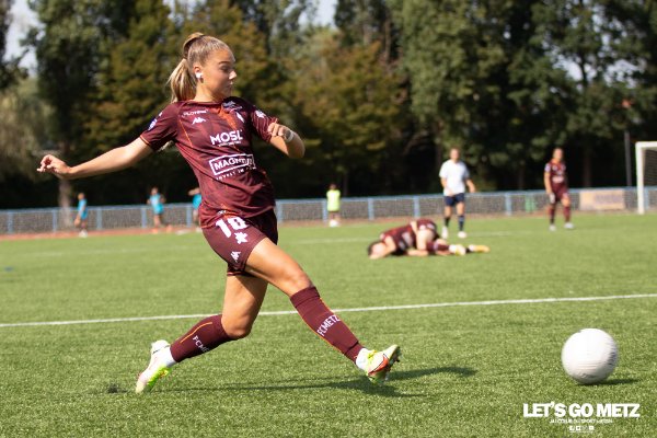 Oceane_Picard_Fcmetz_feminine_La_roche_Sur_Yon_JB-1.jpg