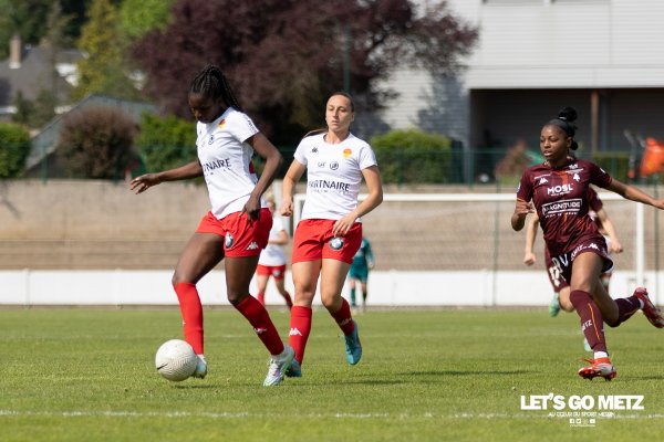yakara-niakate-fcmetz-feminines-jb-1transfert.jpg